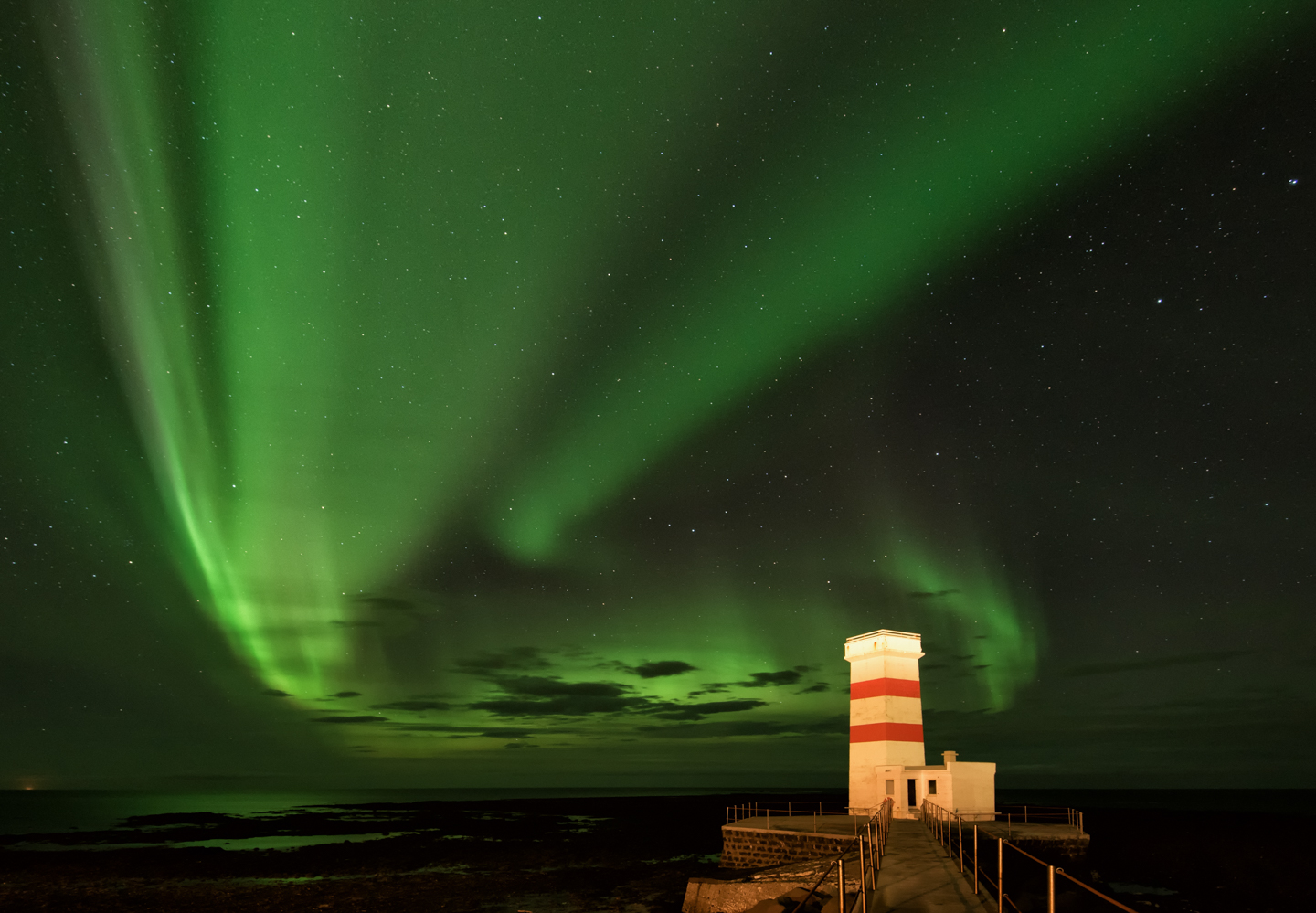 Featured image for How to Photograph the Northern Lights